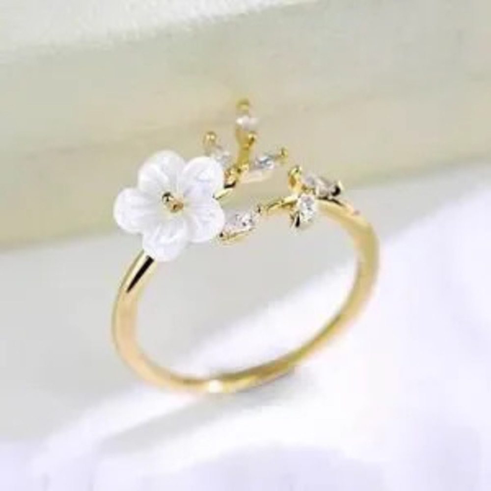 Diamond Floral Ring?N1845